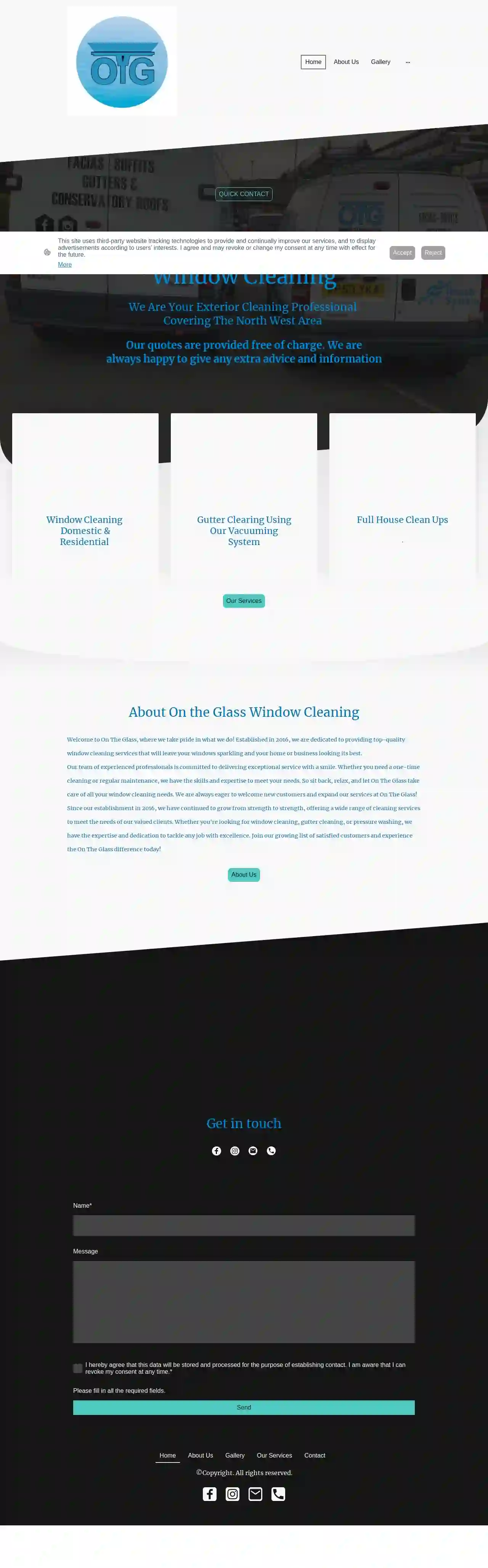 On the glass exterior cleaning services